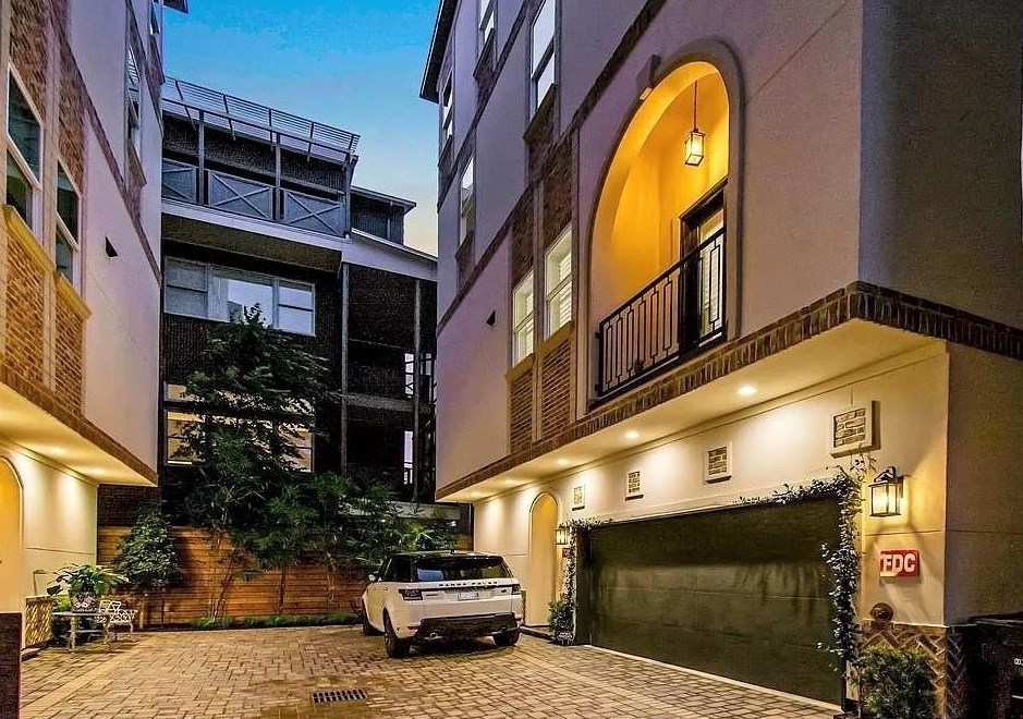 708 Delano St, Houston TX  77003-3213 exterior