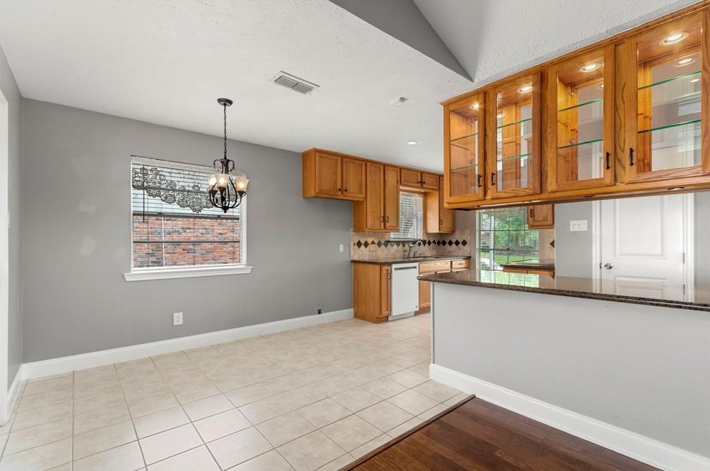 11323 Sagetrail Dr, Houston TX  77089-4417 exterior