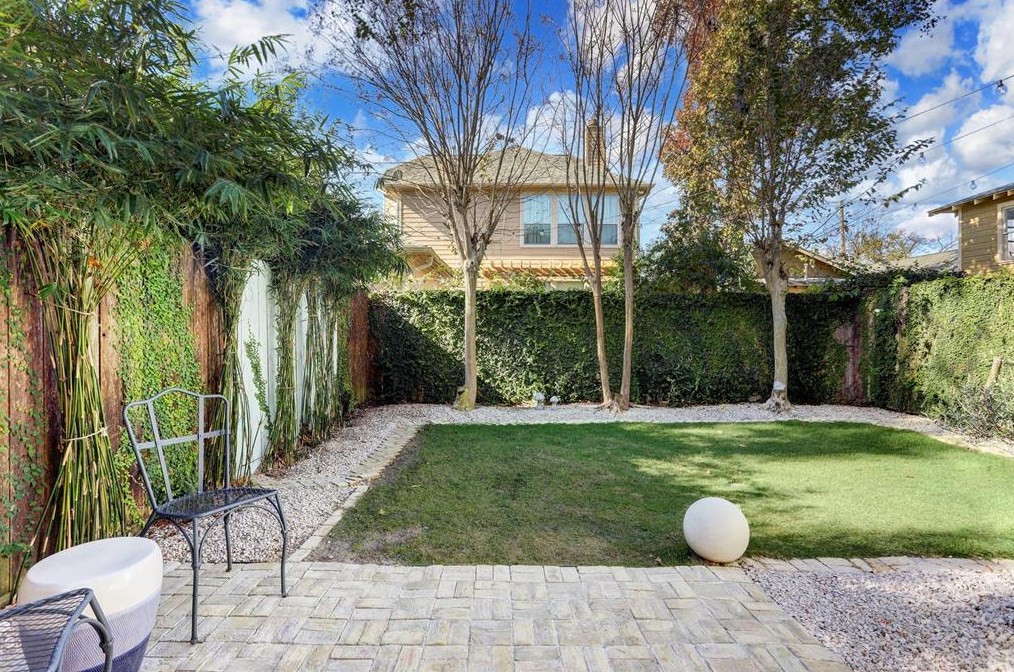 1333 Alexander St, Houston TX 77007-1422 exterior