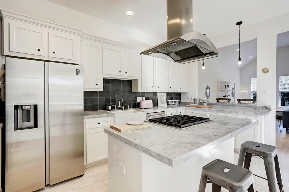 1333 Alexander St, Houston TX 77007-1422 exterior