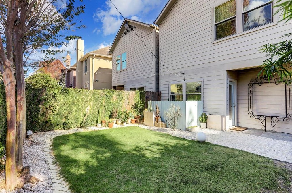 1333 Alexander St, Houston TX 77007-1422 exterior