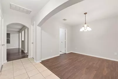 935 Sage Street, Baytown, TX 77521 - Photo 5