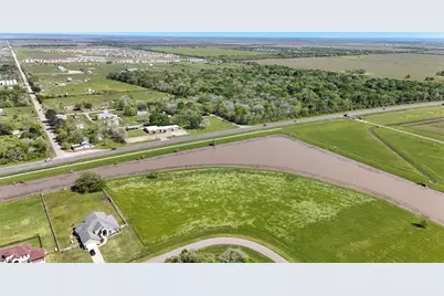 1302 Lakeland Circle, Rosharon, TX 77583 - Photo 5