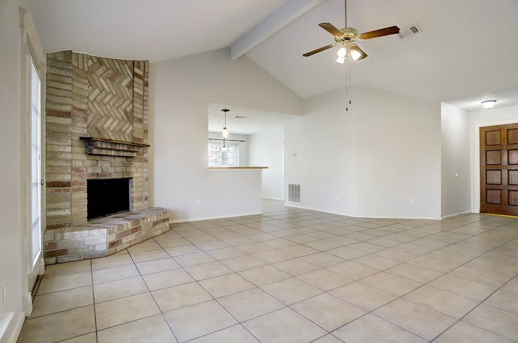4838 Ingleside Ct, Spring TX  77388-2829 exterior