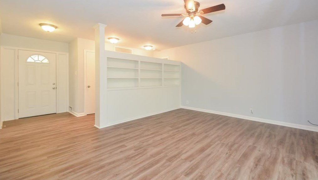 5119 Darnell St, Houston TX  77096-1403 exterior