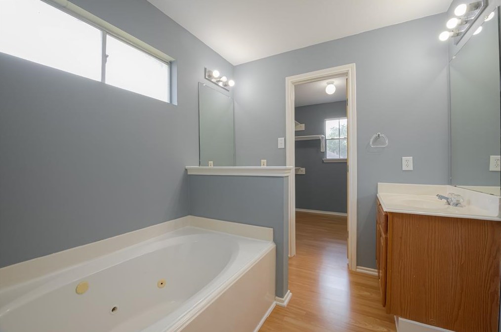 2040 Sandy Knl Dr, Missouri City TX  77489-2901 exterior