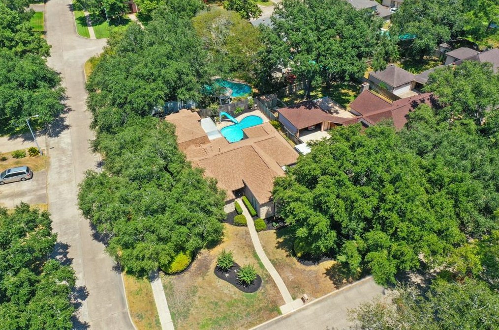 18034 Mountfield Dr, Houston TX  77084-2344 exterior