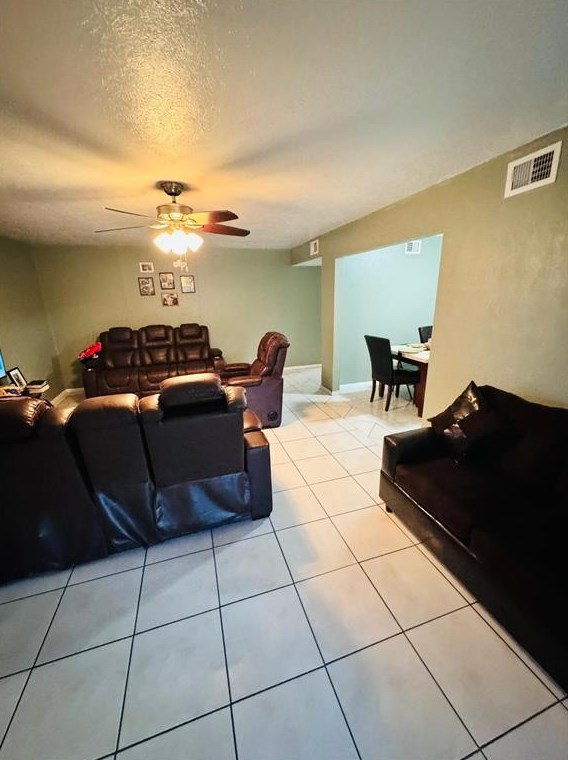 10222 Northview Dr, Houston TX  77086-2013 exterior