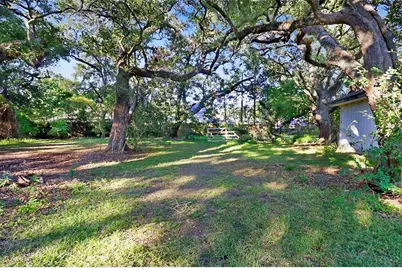 116 Balsam Street, Lake Jackson, TX 77566 - Photo 11