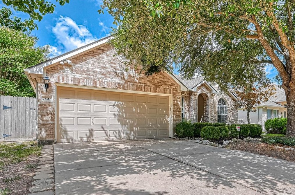 7507 Clairson Ln, Cypress TX  77433-1330 exterior
