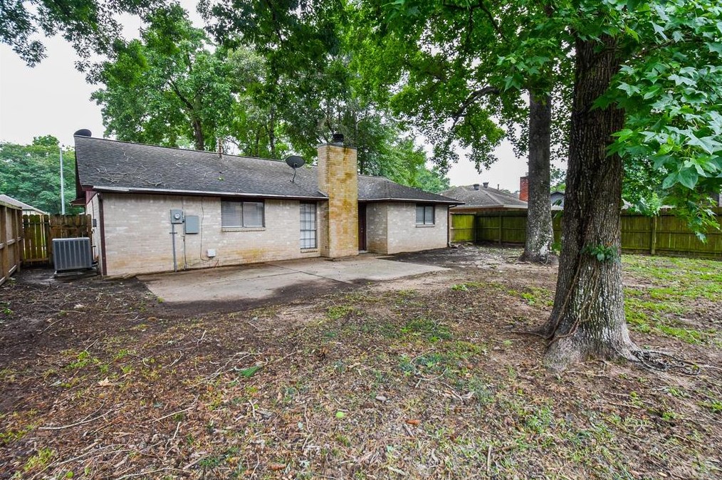 2711 Meandering Trl, Humble TX 77339-1031 exterior