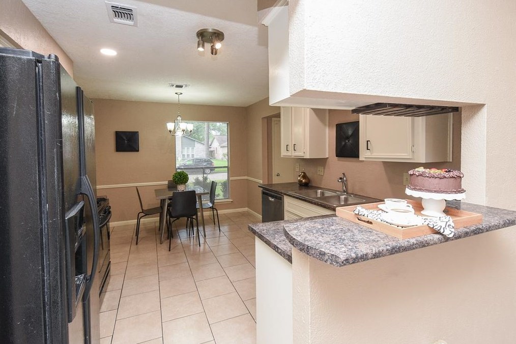 2711 Meandering Trl, Humble TX 77339-1031 exterior