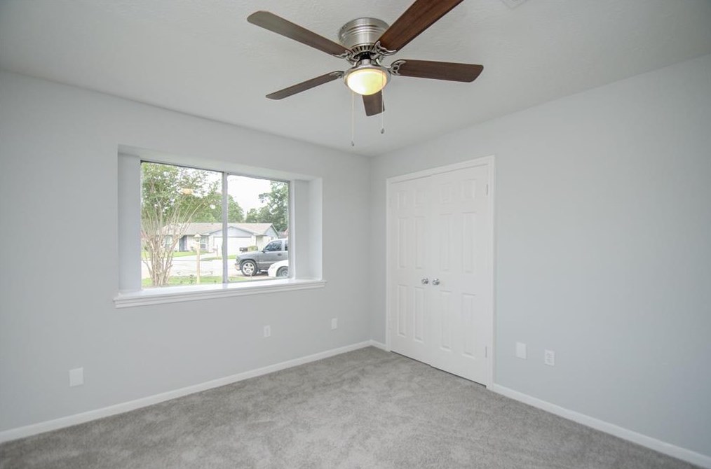 8642 Vly Ct, Houston TX exterior