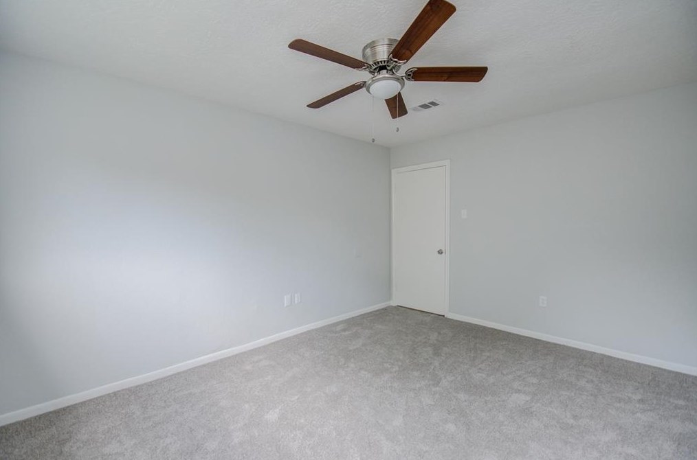 8642 Vly Ct, Houston TX exterior