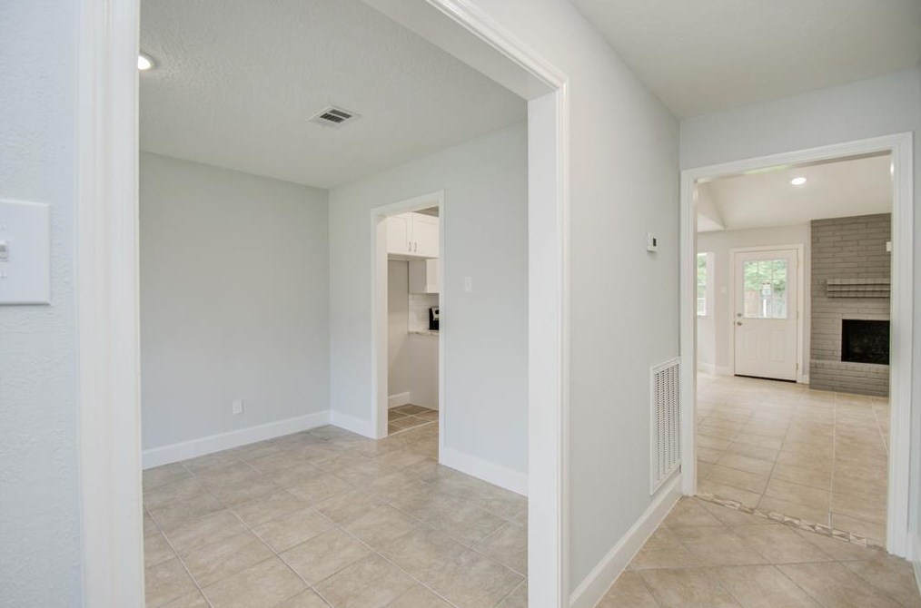 8642 Vly Ct, Houston TX exterior