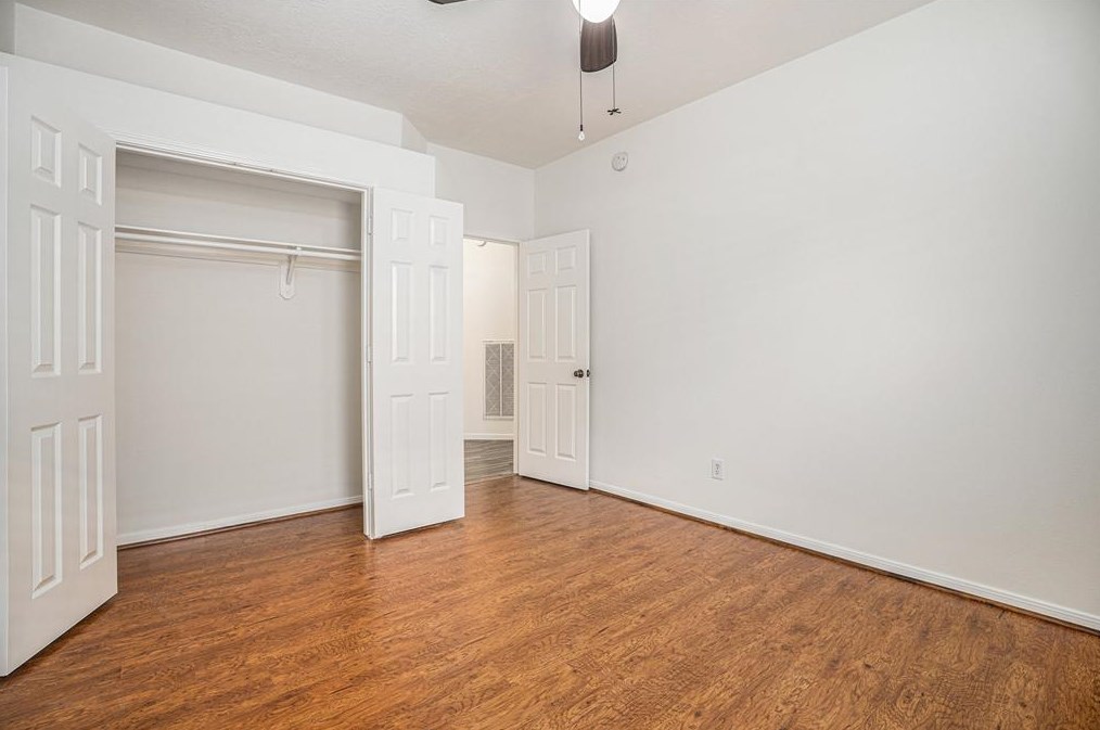 2007 Prt Brg Ln, League City TX  77573-4607 exterior