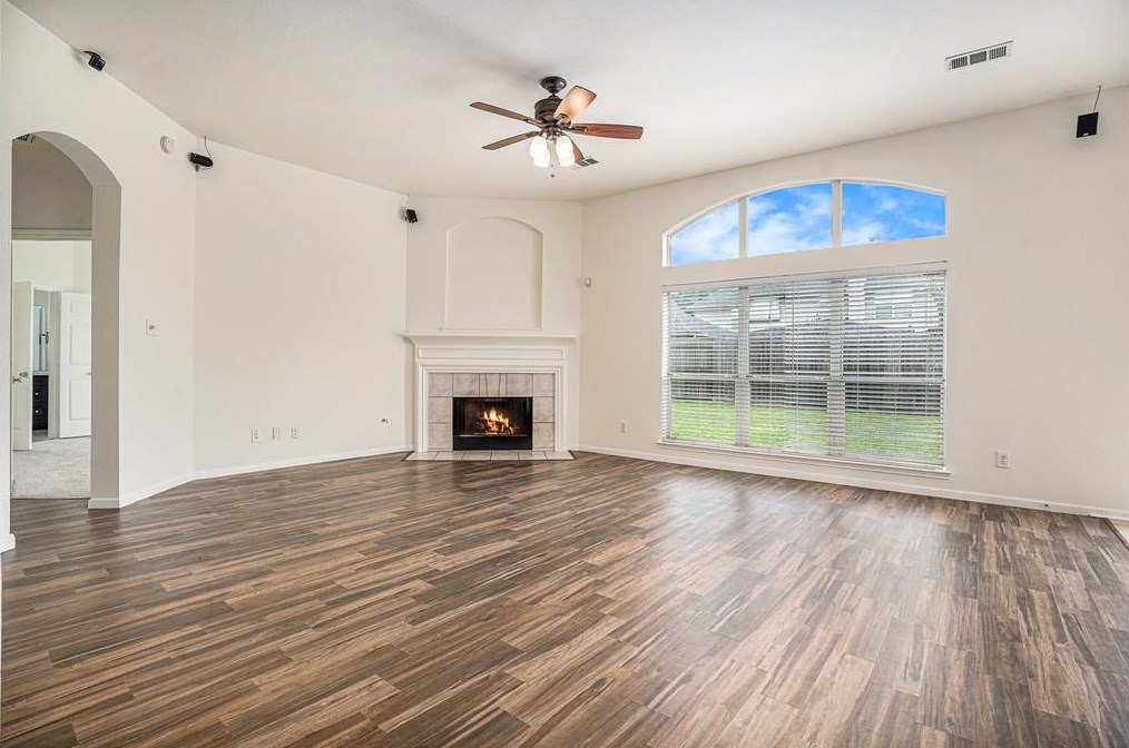 2007 Prt Brg Ln, League City TX  77573-4607 exterior