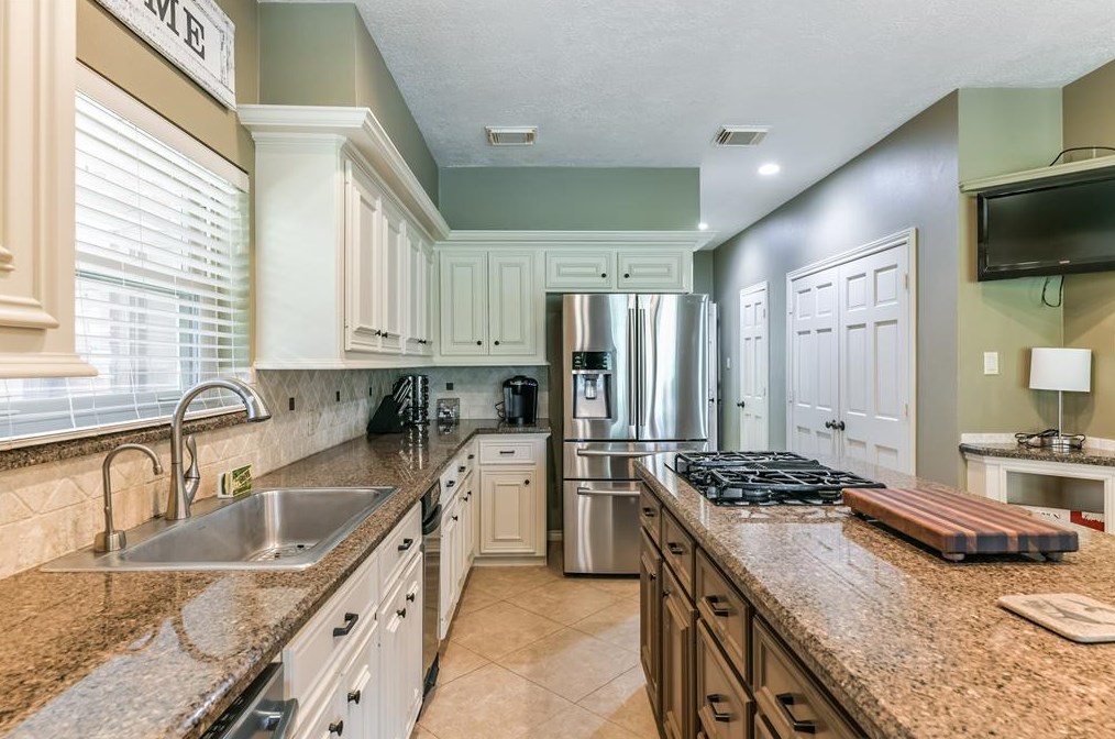 8418 Atascocita Lk Way, Humble TX 77346-1785 exterior