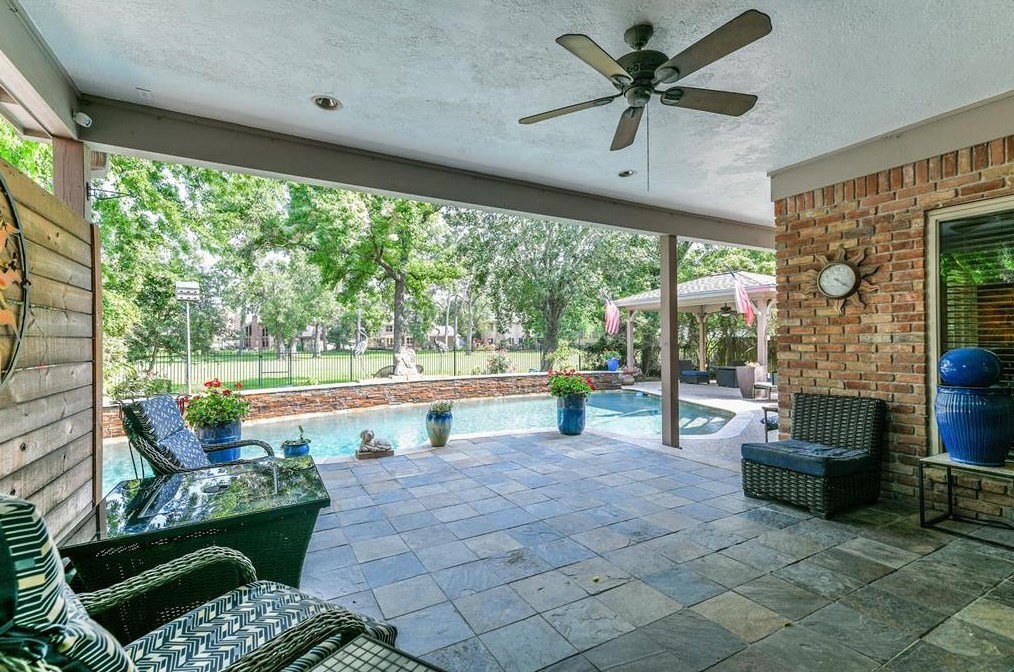 8418 Atascocita Lk Way, Humble TX 77346-1785 exterior