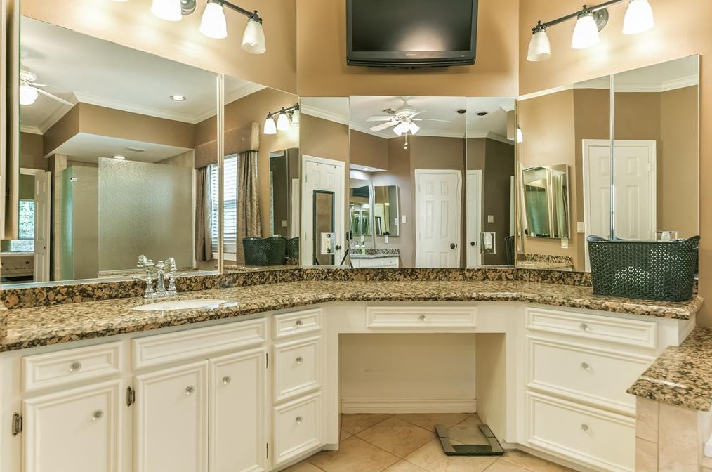 8418 Atascocita Lk Way, Humble TX 77346-1785 exterior