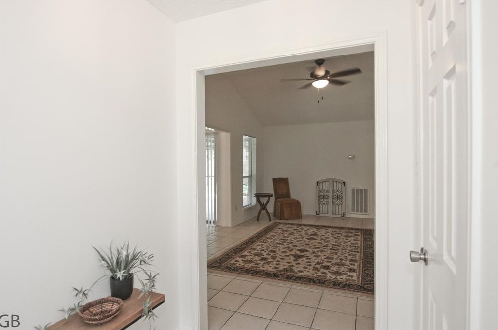 3142 Mosby Dr, Sugar Land TX  77479-1615 exterior