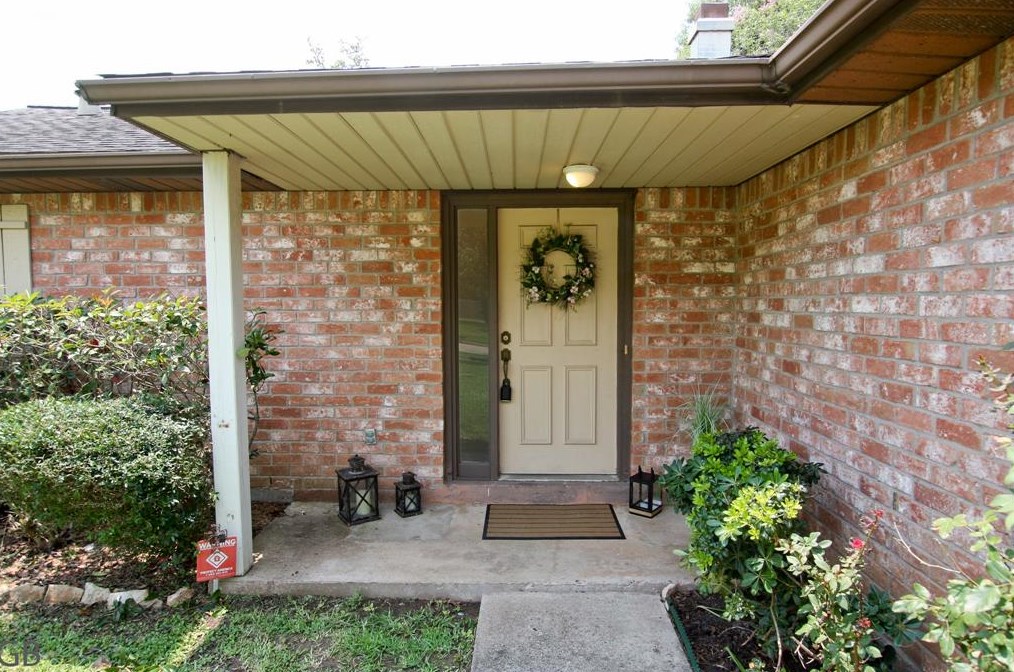 3142 Mosby Dr, Sugar Land TX  77479-1615 exterior