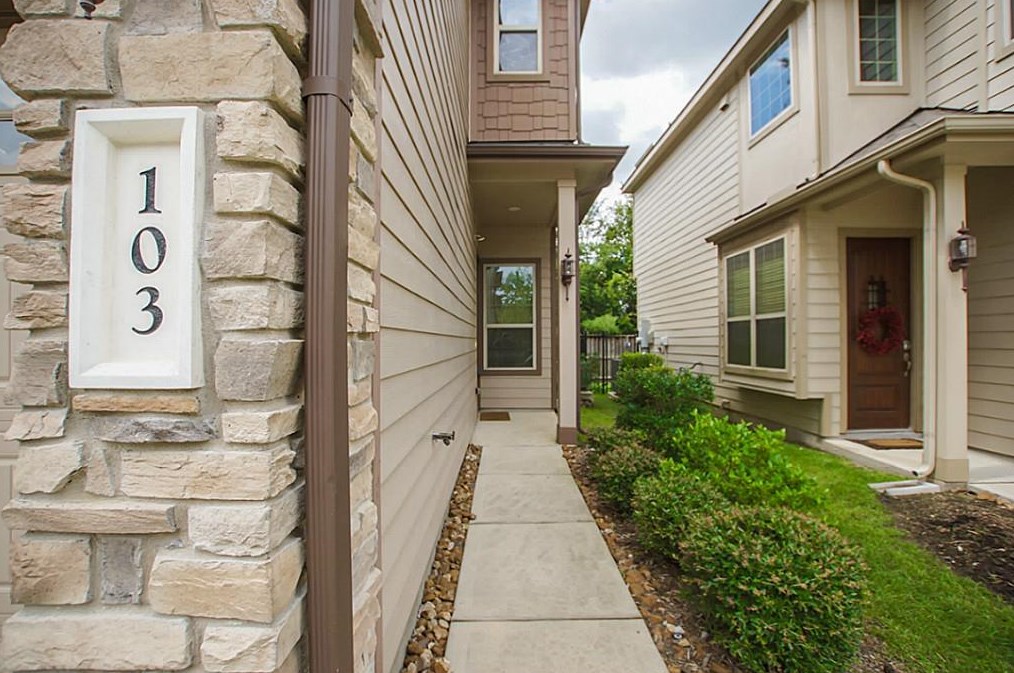 103 Aventura Pl, Spring TX  77389-2018 exterior