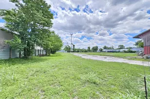 2602 E Crosstimbers St, Houston, TX 77093 - Photo 5