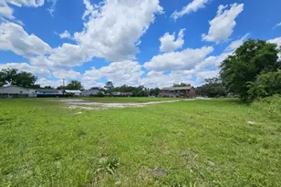 2602 E Crosstimbers St, Houston, TX 77093 - Photo 9