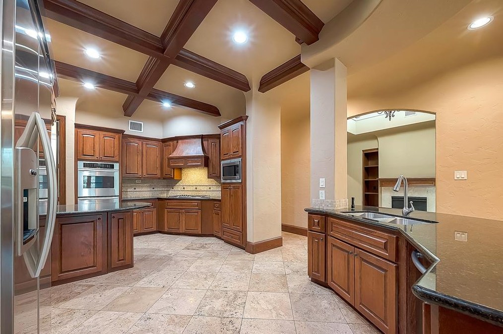 14302 Heidi Oaks Ln, Humble TX 77396-3498 exterior