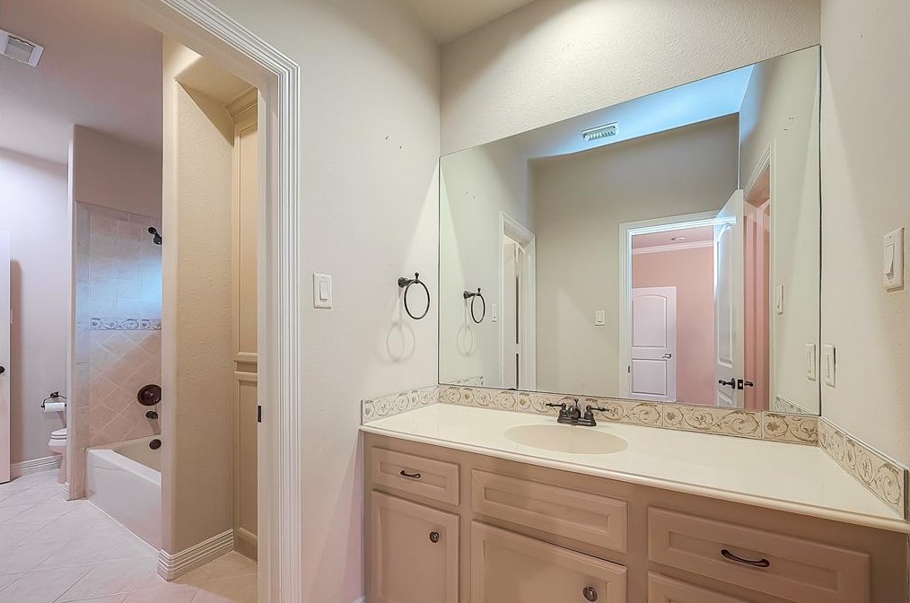 14302 Heidi Oaks Ln, Humble TX 77396-3498 exterior