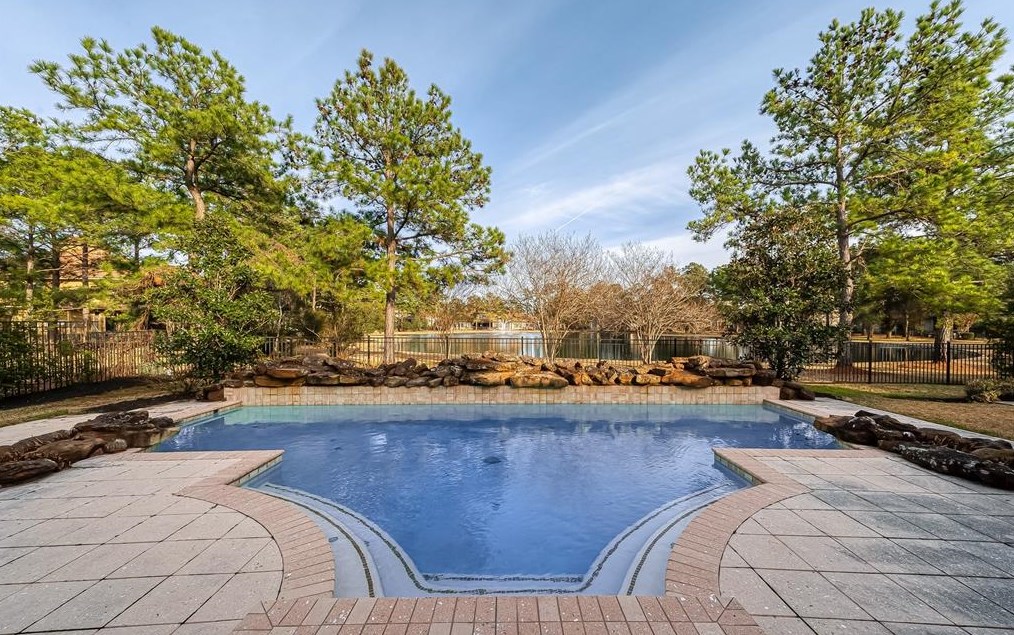 14302 Heidi Oaks Ln, Humble TX 77396-3498 exterior