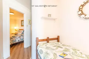 6300 Seawall Blvd, Galveston, TX 77551 - Photo 17