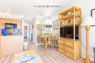 6300 Seawall Blvd, Galveston, TX 77551 - Photo 11