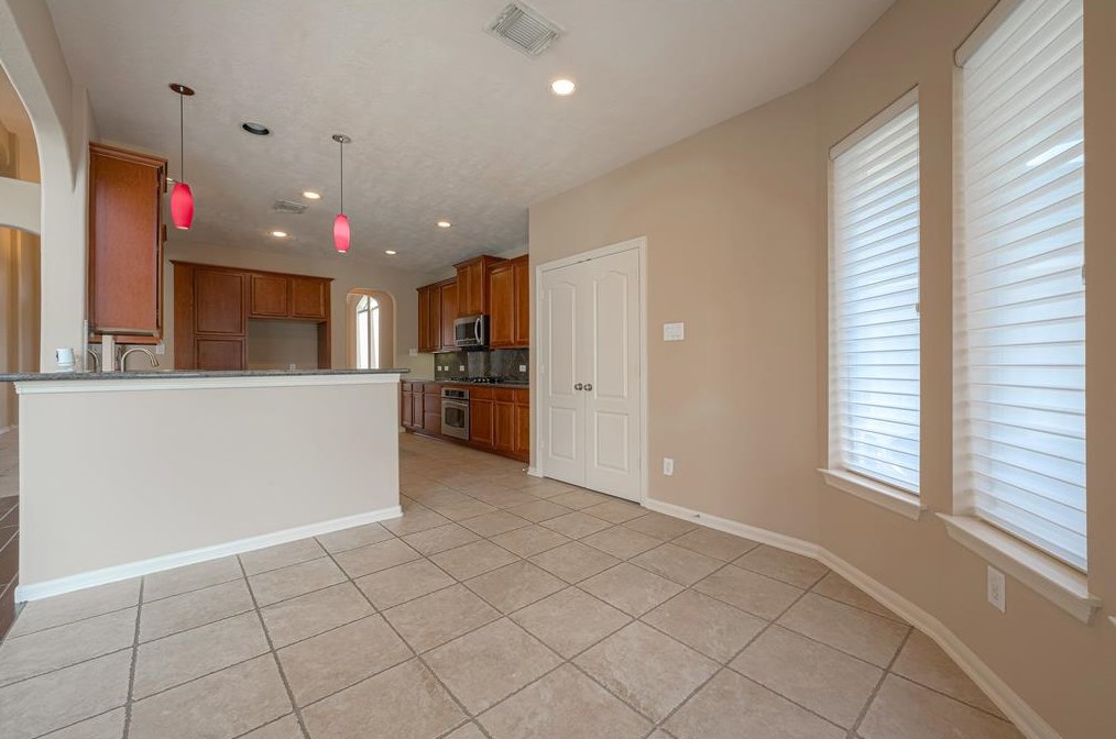 6703 Silver Shade Dr, Houston TX  77064-5538 exterior
