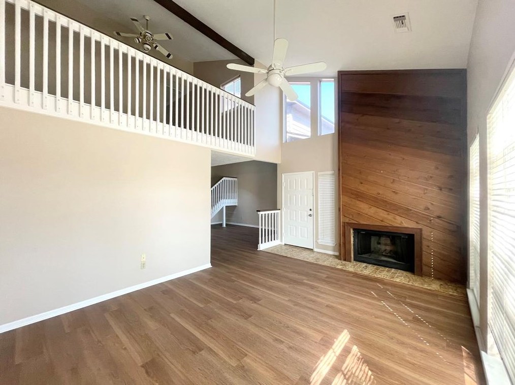 2105 Broadlawn Dr, Houston TX  77058-2240 exterior