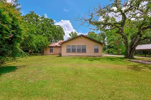 211 Brantley Ln, Magnolia, TX 77354 - Photo 37