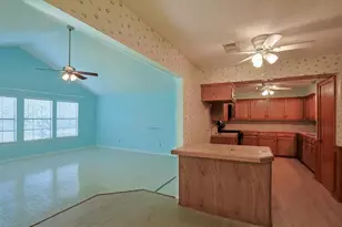 211 Brantley Ln, Magnolia, TX 77354 - Photo 9