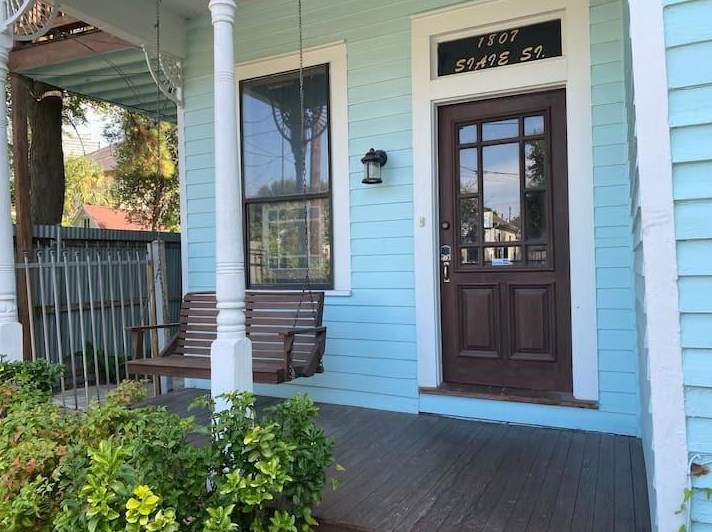 1807 State St, Houston TX  77007-8331 exterior