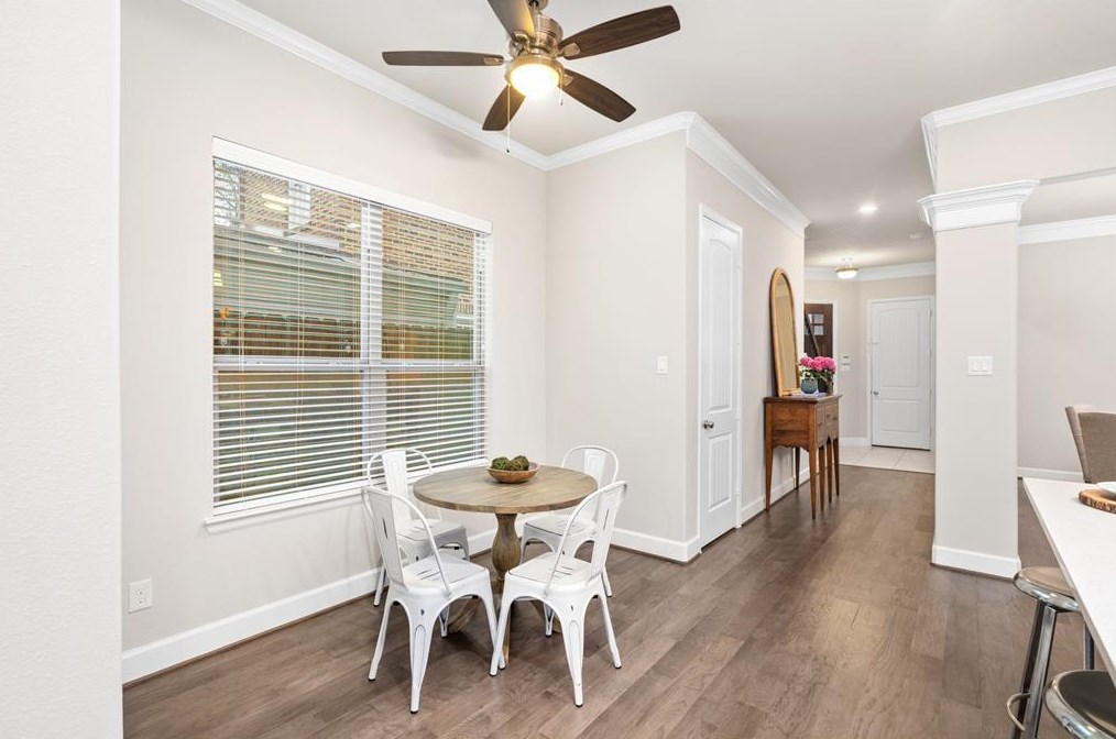 1638 Bonnie Brae St, Houston TX  77006-5215 exterior