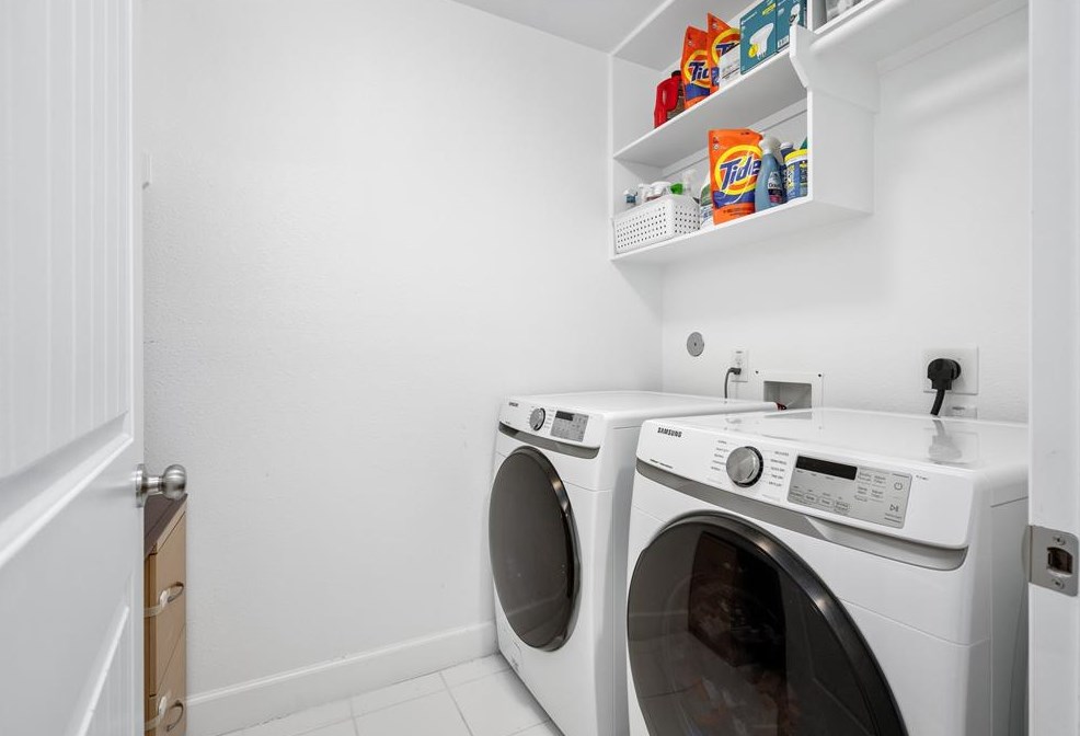 1638 Bonnie Brae St, Houston TX  77006-5215 exterior