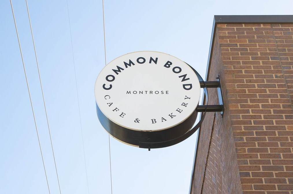 1638 Bonnie Brae St, Houston TX  77006-5215 exterior