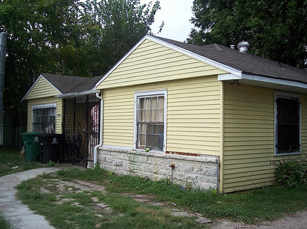8210 Fulton St, Houston TX  77009-8131 exterior