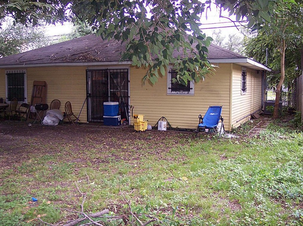 8210 Fulton St, Houston TX  77009-8131 exterior