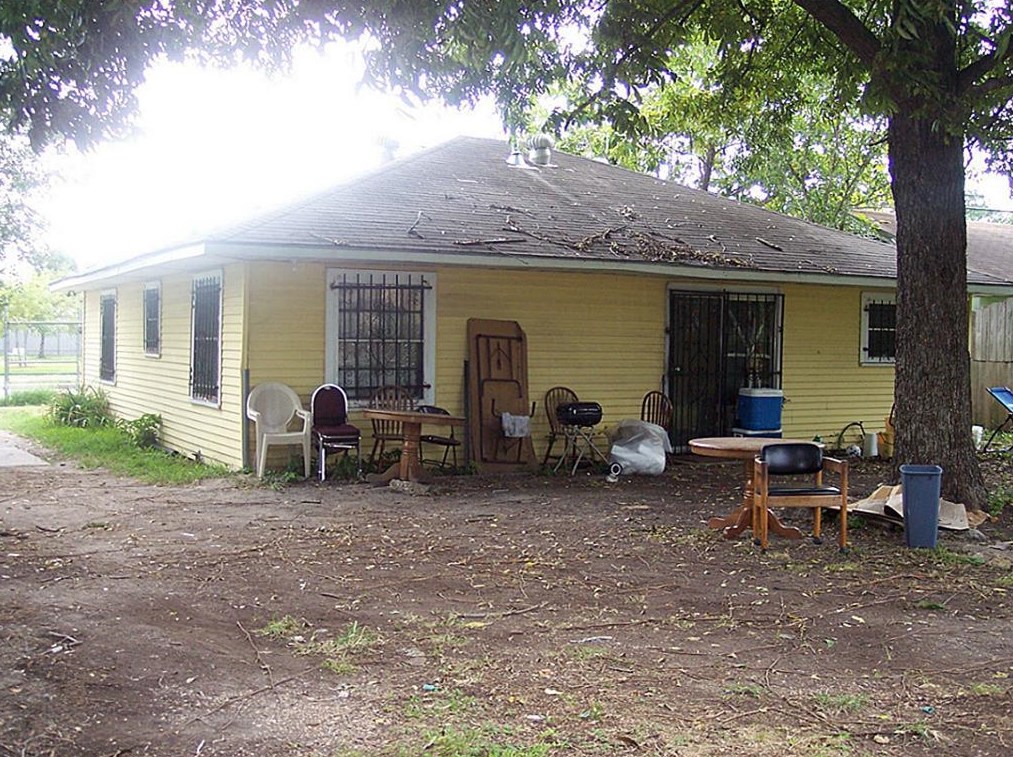 8210 Fulton St, Houston TX  77009-8131 exterior
