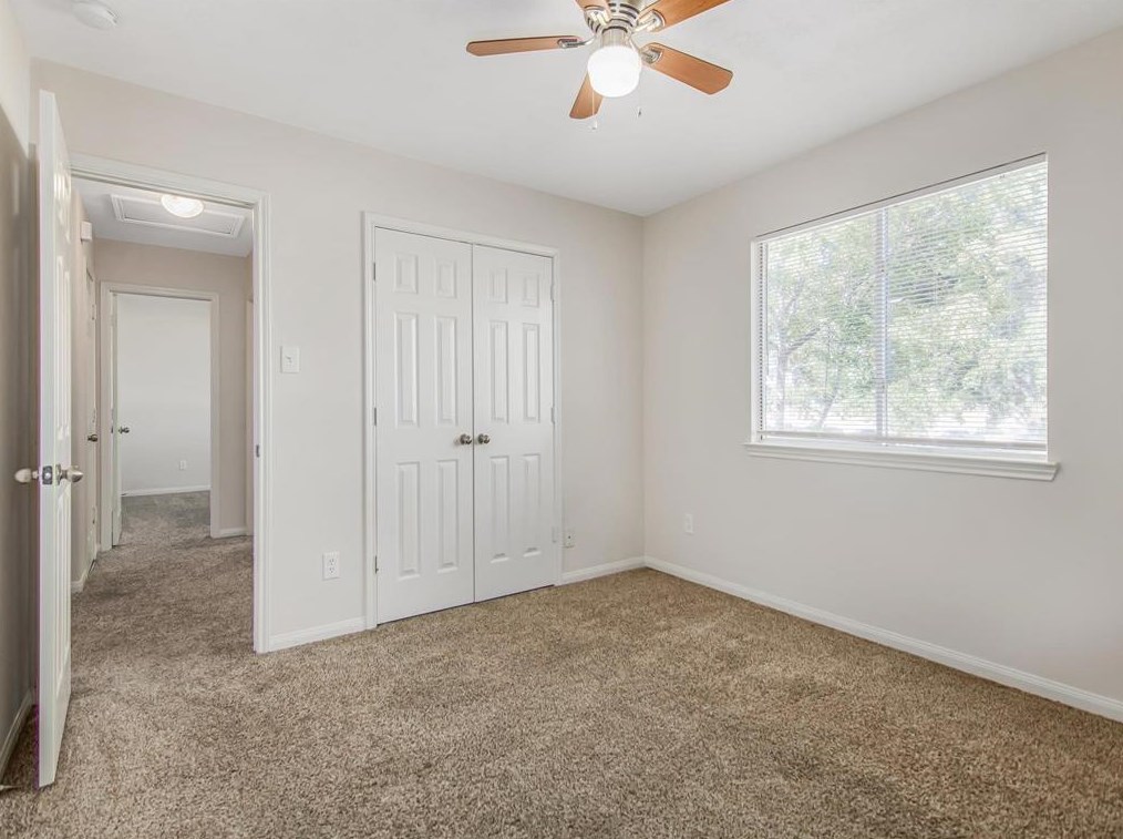 22302 Queenbury Hl Dr, Houston TX  77073-5682 exterior