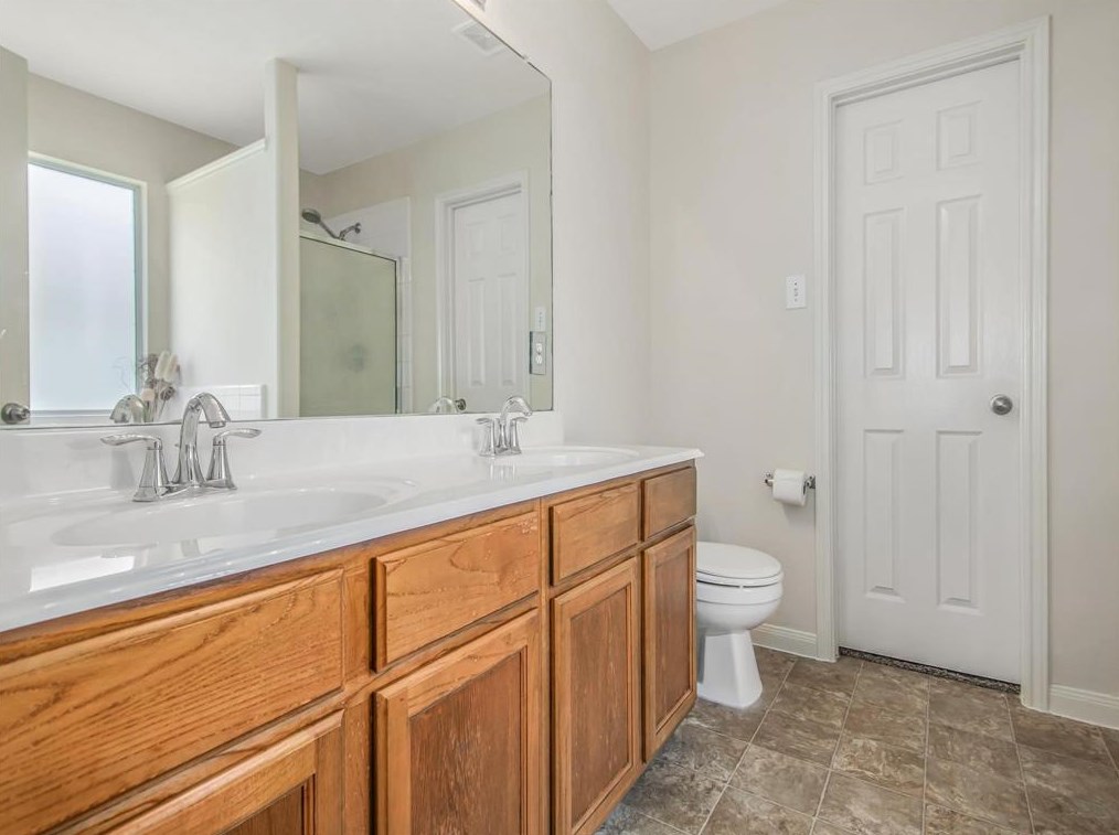 22302 Queenbury Hl Dr, Houston TX  77073-5682 exterior