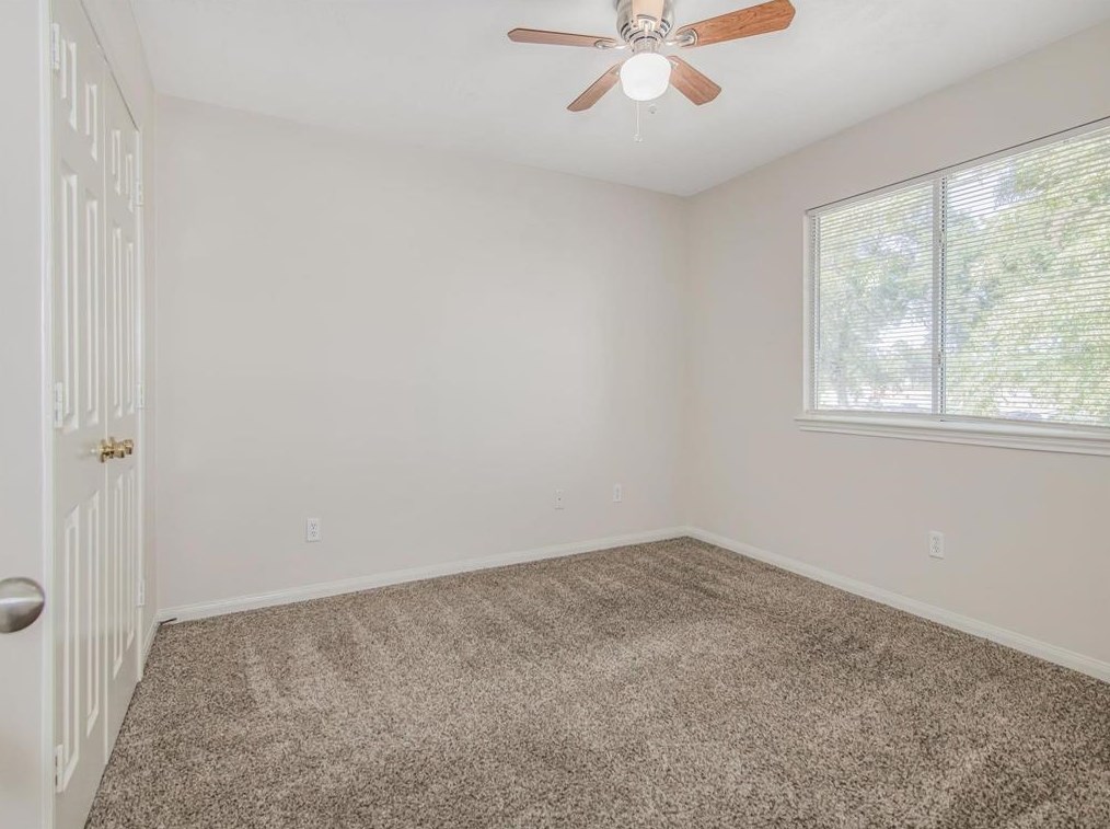 22302 Queenbury Hl Dr, Houston TX  77073-5682 exterior