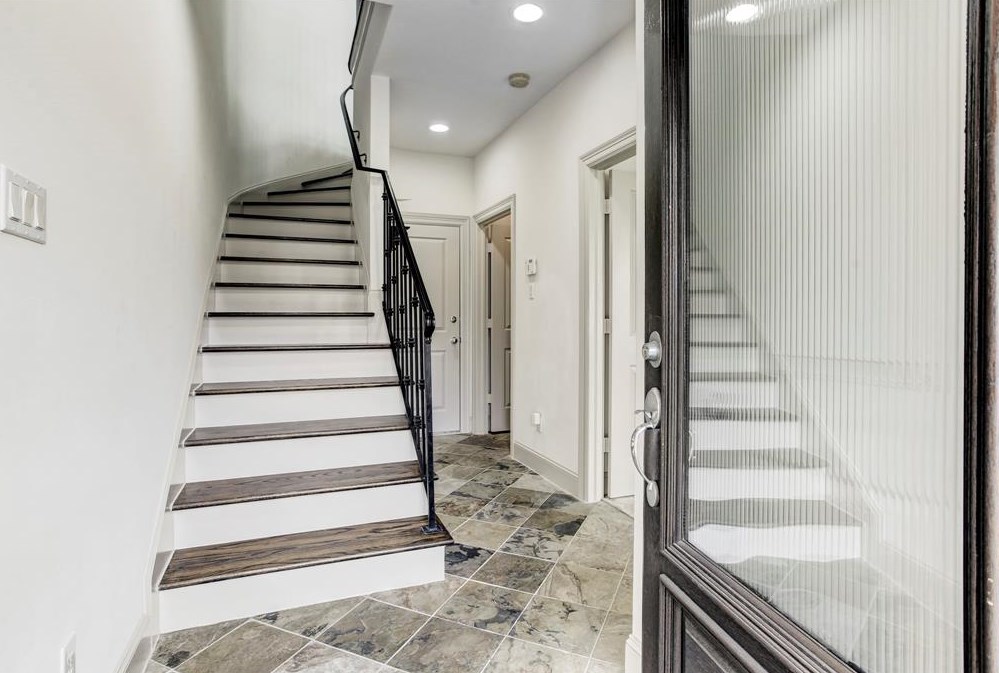 2825 Pease St, Houston TX  77003-5322 exterior