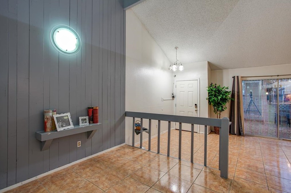 6825 Greenway Chase St, Houston TX  77072-2147 exterior